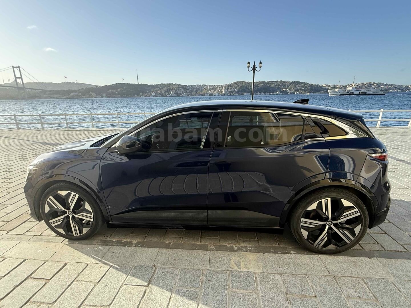 Sahibinden Renault Megane E-Tech Iconic 2023 Model İstanbul 65.000 km Lacivert 5