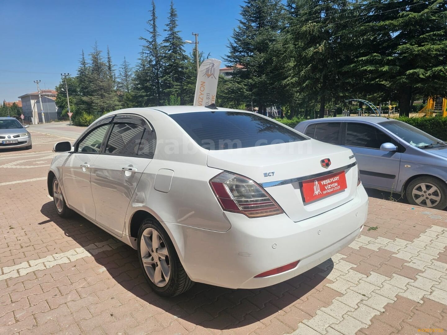 Galeriden Geely Emgrand 1.5 GSL Premium 2011 Model Konya 142.000 km Beyaz 6