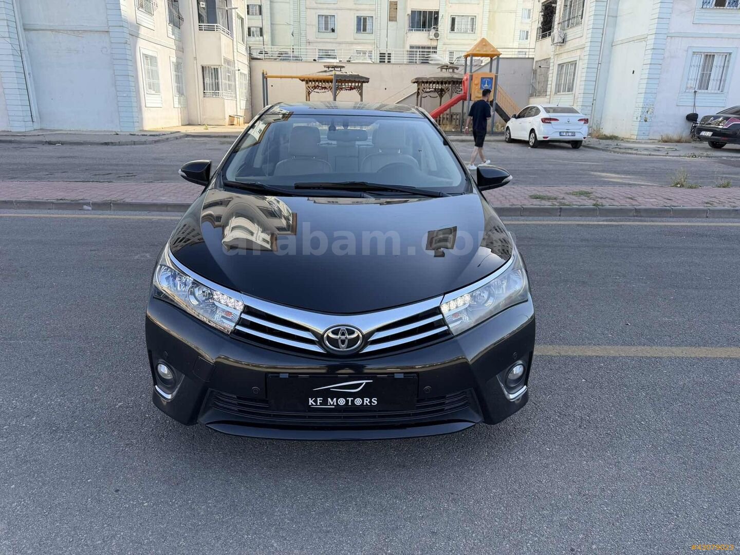 Galeriden Toyota Corolla 1.4 D-4D Premium 2015 Model Gaziantep 249.000 km Siyah 1