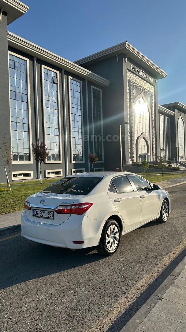 Galeriden Toyota Corolla 1.33 Life 2017 Model Ankara 185.000 km Beyaz 3