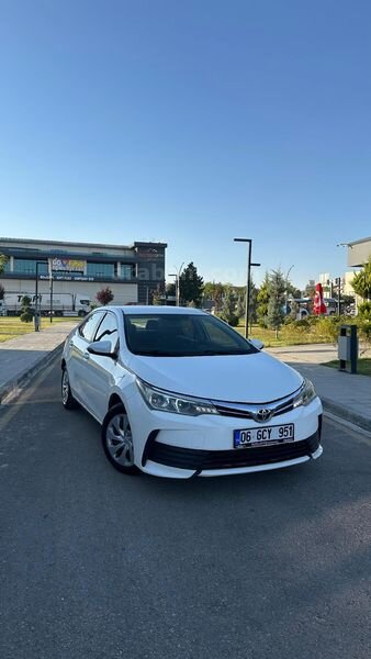 Galeriden Toyota Corolla 1.33 Life 2017 Model Ankara 185.000 km Beyaz 1