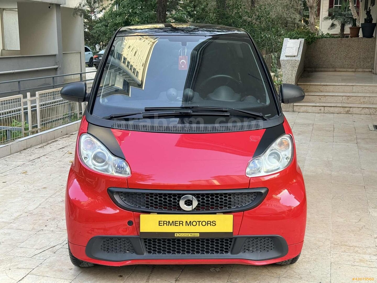 Galeriden Smart ForTwo 1.0 Passion 2013 Model İstanbul 105.000 km Kırmızı 2
