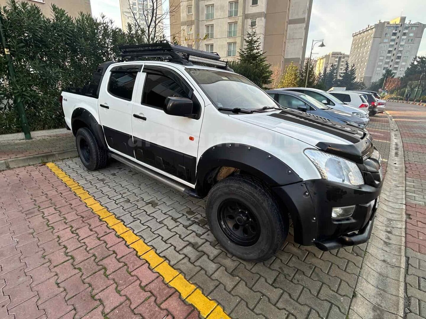 Sahibinden Isuzu D-Max 2.5 4x4 2014 Model 2