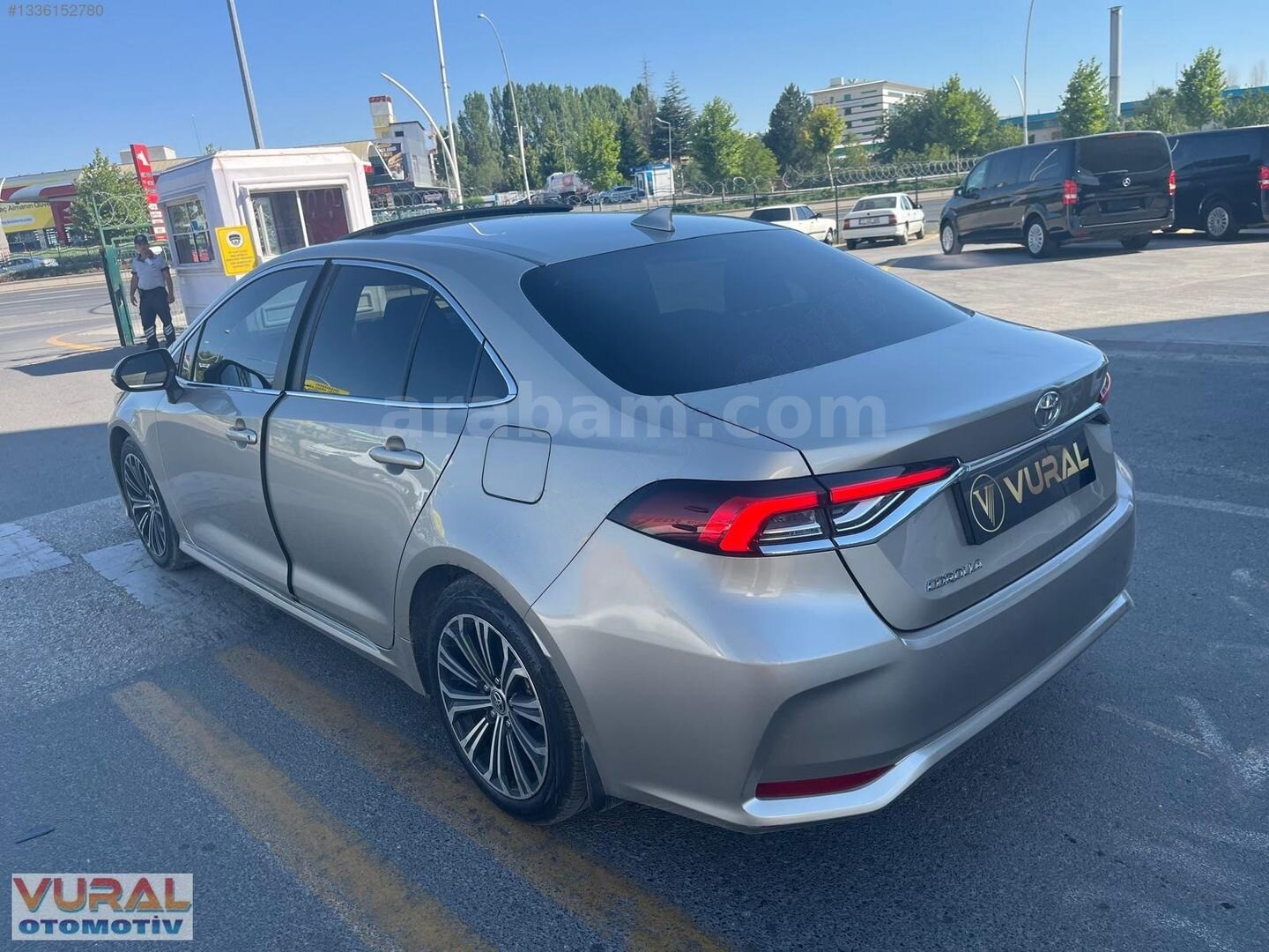 Galeriden Toyota Corolla 1.6 Flame X Pack 2020 Model Ankara 131.000 km Şampanya 3