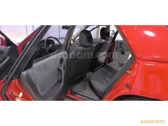 Galeriden Mazda 323 1.6 GLX 1992 Model İzmir 9.475 km Kırmızı
