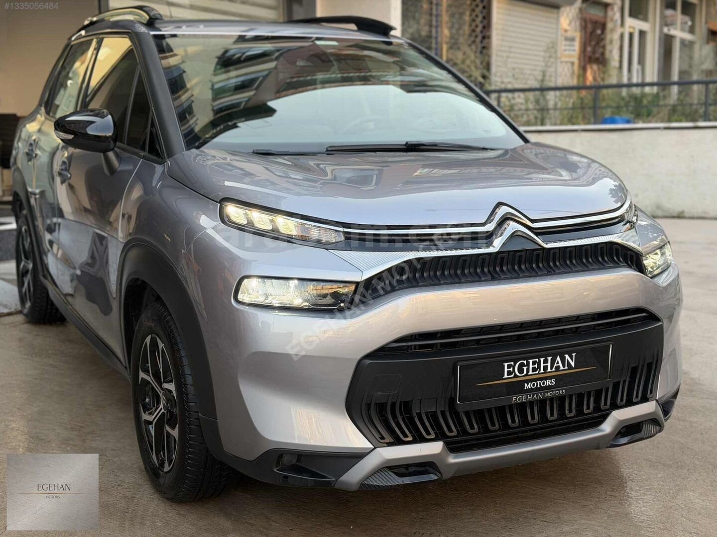 Galeriden Citroen C3 Aircross 1.2 PureTech Feel Bold 2023 Model İstanbul 43.000 km Gri 3