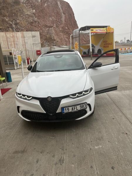 Sahibinden Alfa Romeo Tonale 1.5 ekstara 190 mikron 116 bin tl ppf li Veloce 2023 Model 4
