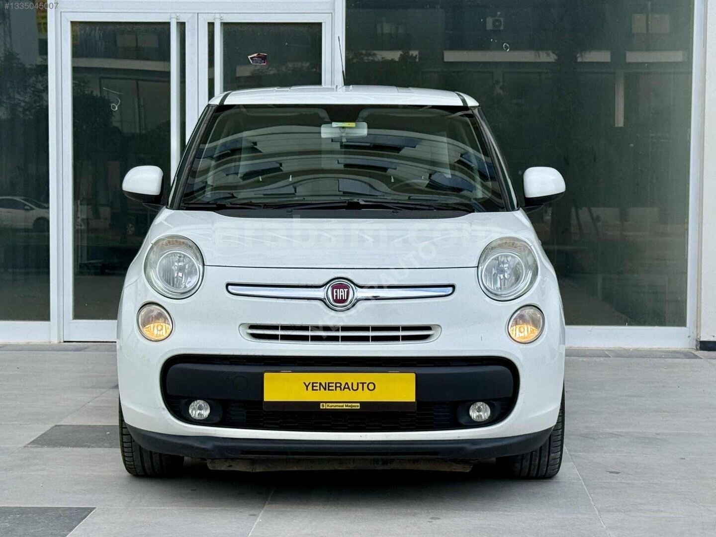 Galeriden Fiat 500 Ailesi 500L 1.3 Mjet PopStar 2013 Model Antalya 162.000 km Beyaz 2