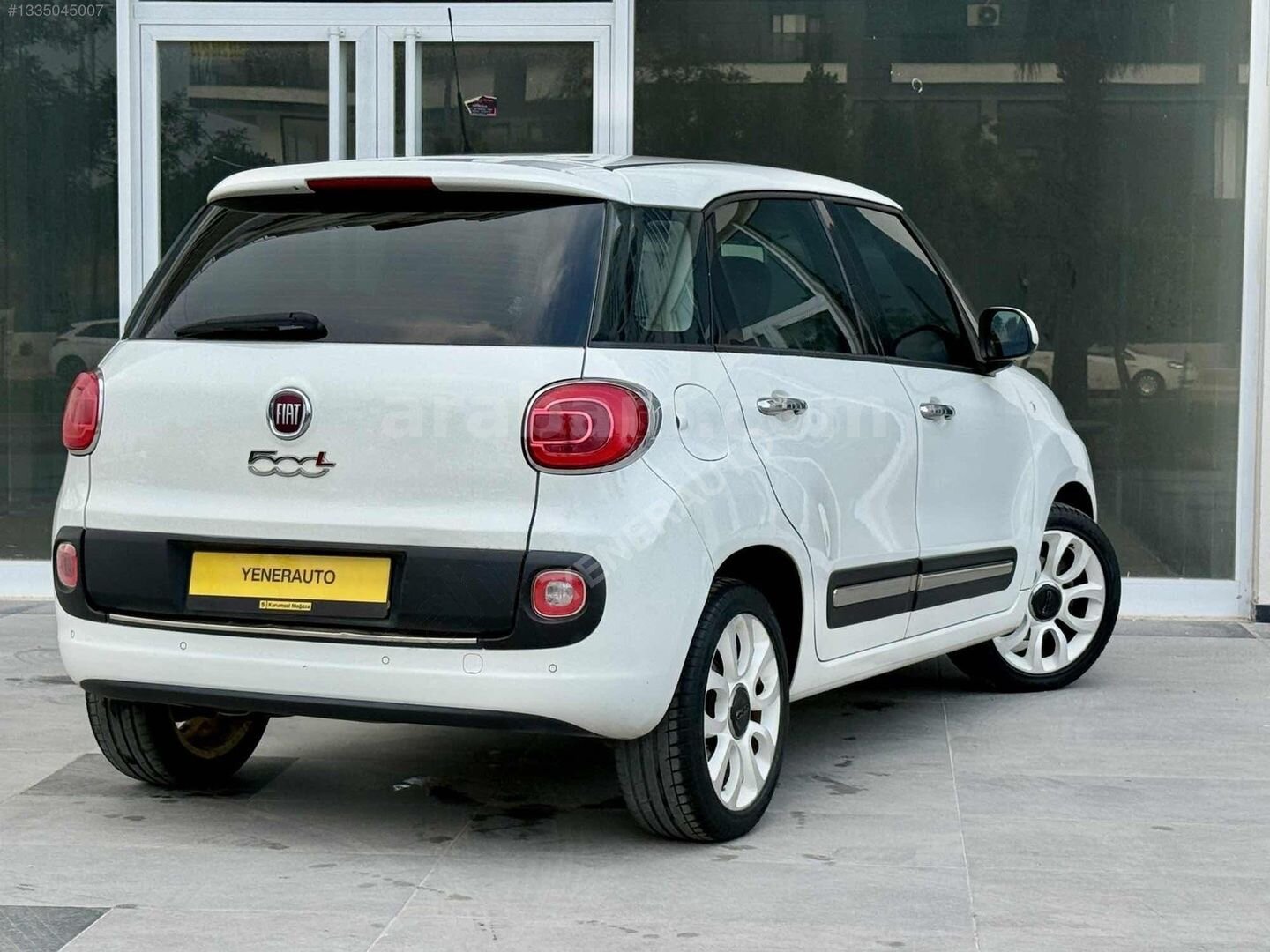 Galeriden Fiat 500 Ailesi 500L 1.3 Mjet PopStar 2013 Model Antalya 162.000 km Beyaz 6