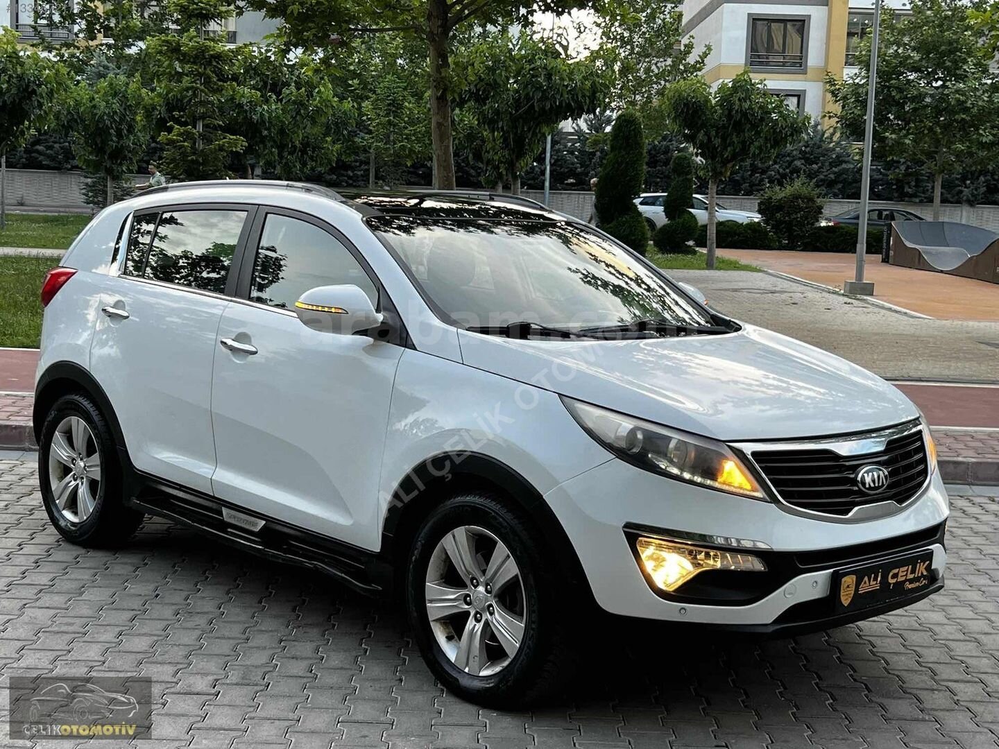2013-KİA-SPORTAGE-CAMTAVAN-4KOLTUKISITMA-DEĞİŞENSİZ-GERİGÖRÜŞ 4