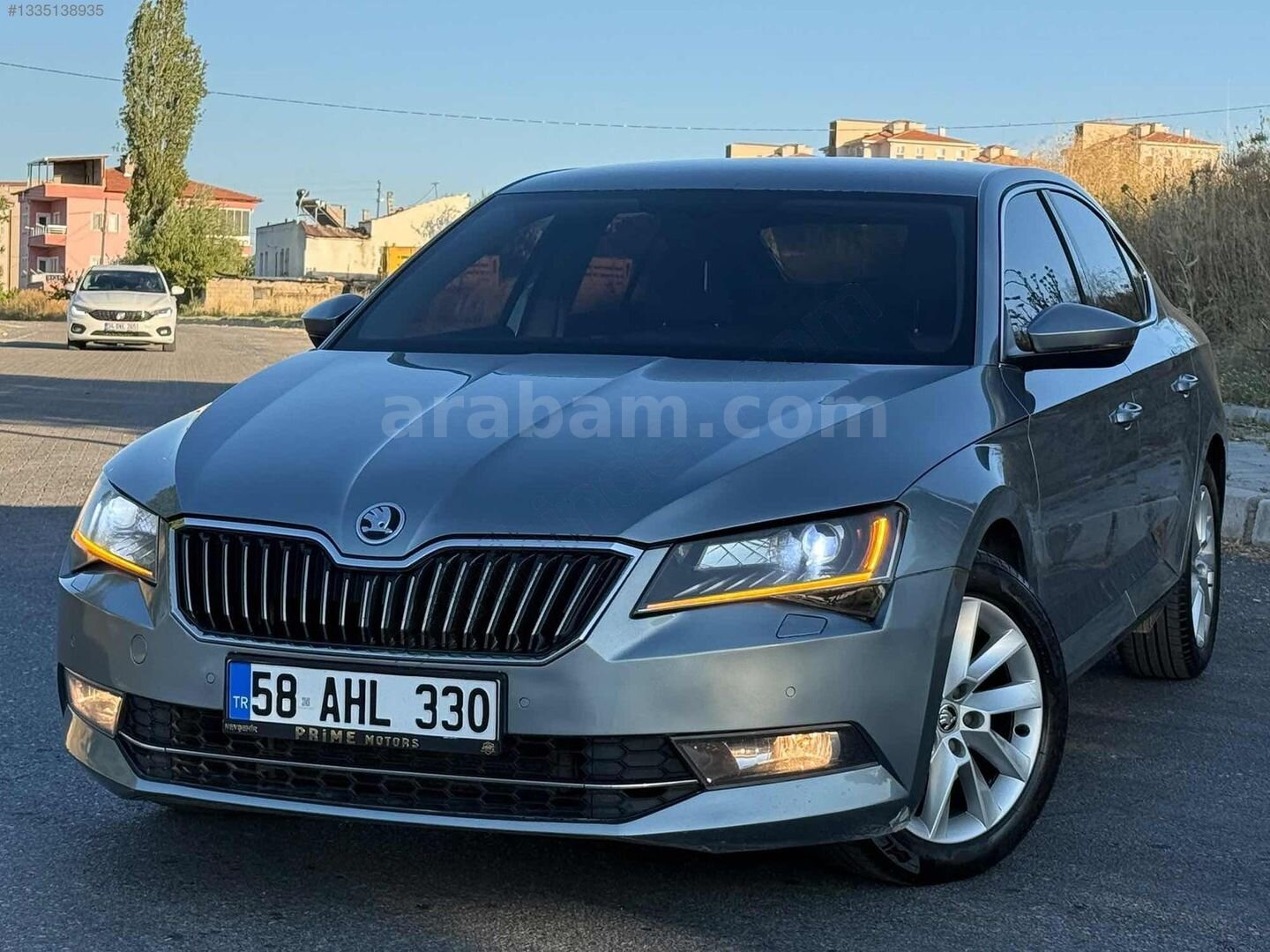 Galeriden Skoda SuperB 1.6 TDI Style 2018 Model Nevşehir 320.000 km Gri 3