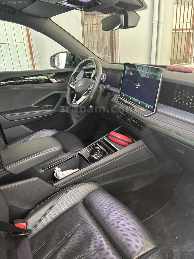 Galeriden Volkswagen Tayron 1.5 e-TSI R Line 2025 Model İstanbul 34.500 km Gri 7