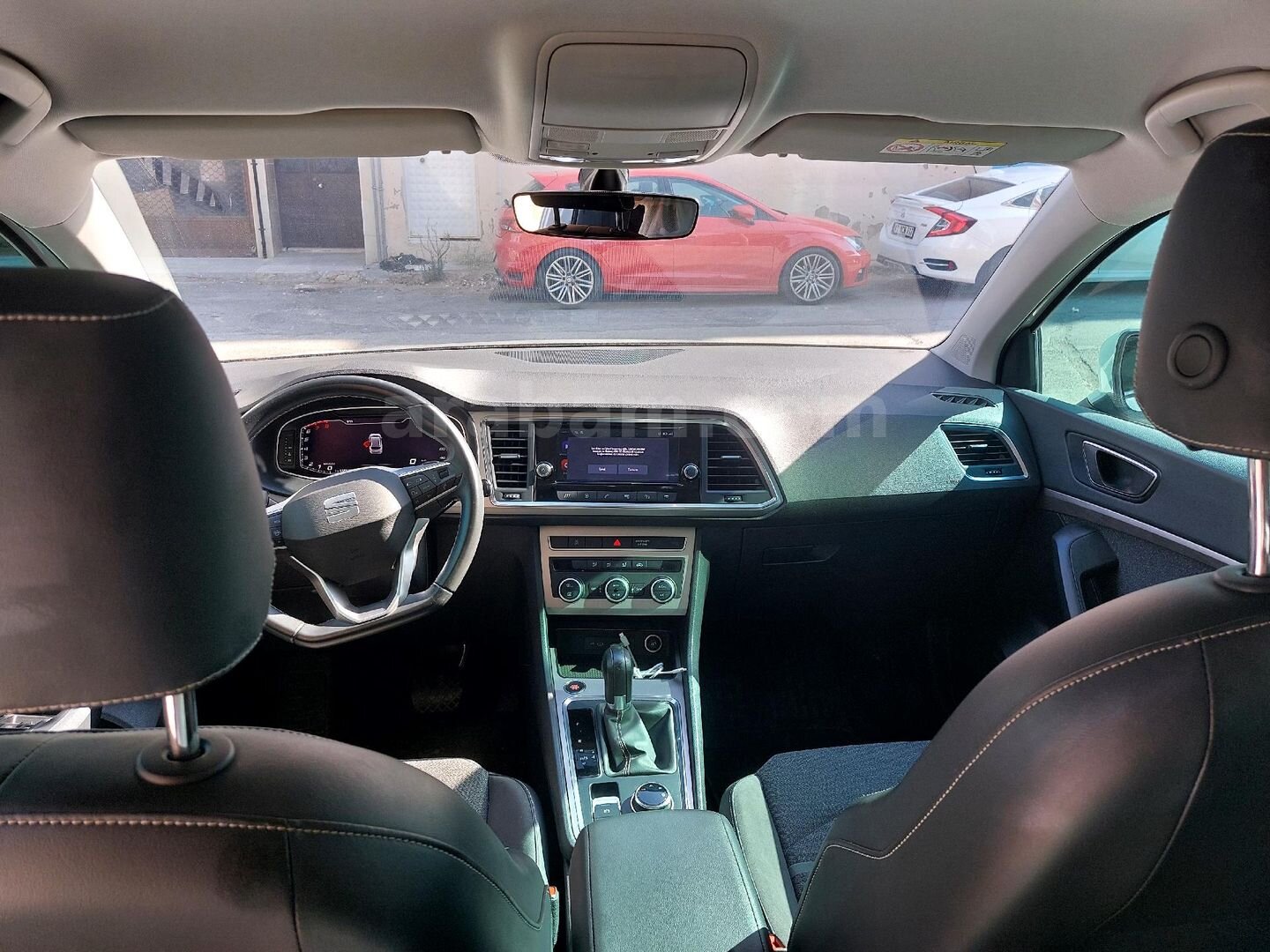 Sahibinden Özenle Kullanılmış Temiz Ateca 1.5 EcoTSI Xperience 2023 Model 7