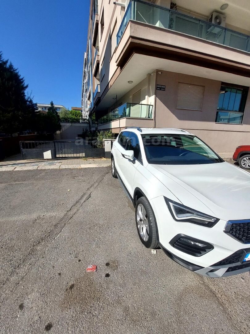 Sahibinden Özenle Kullanılmış Temiz Ateca 1.5 EcoTSI Xperience 2023 Model 3