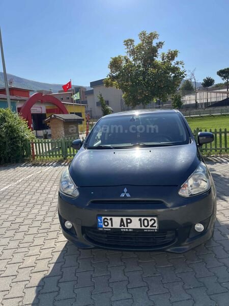 Sahibinden Mitsubishi Space Star 1.2 Intense 2015 Model