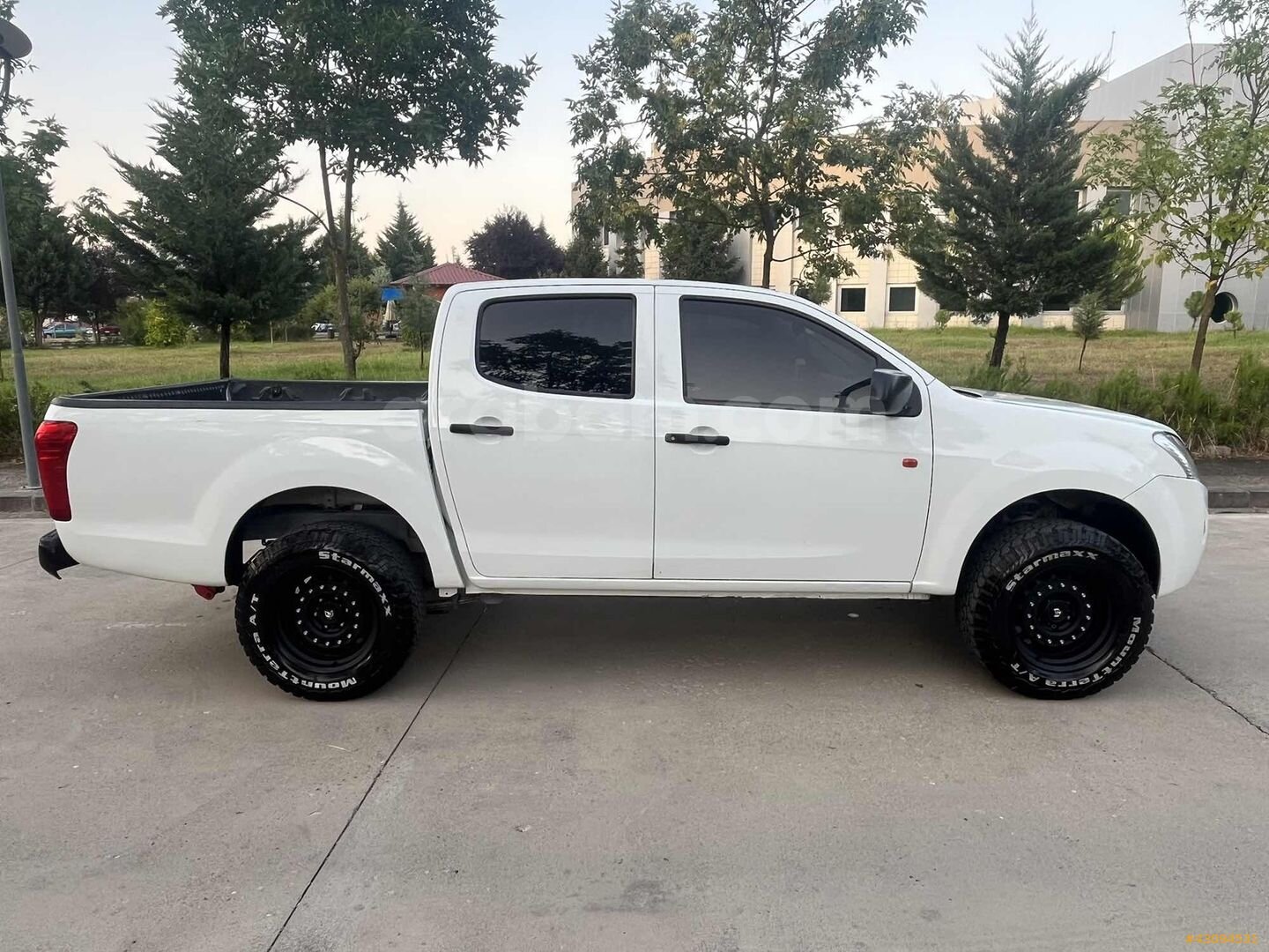 2017 ISUZU D MAX 131.500 KM DE 6