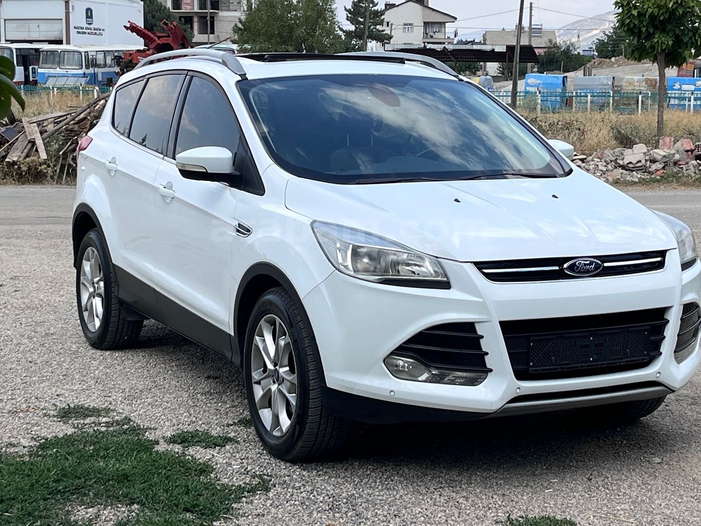 SAHİBİNDEN FORD KUGA 1.6 ECOBOOST SELECTİVE 2014 MODEL   FİYAT DÜŞTÜ