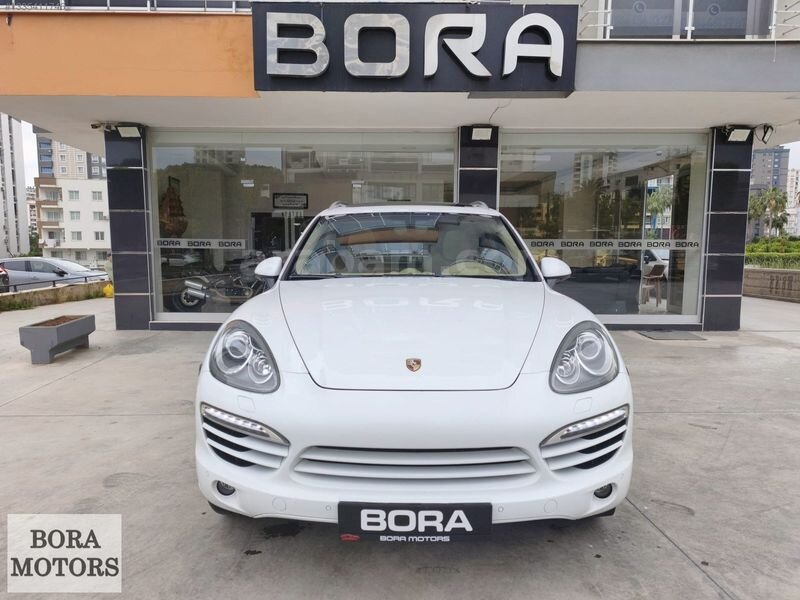 BORA MOTORS 2012 CAYENNE 3.0Diesel PUSULA+SOĞTMA+NAVİ 245Hp