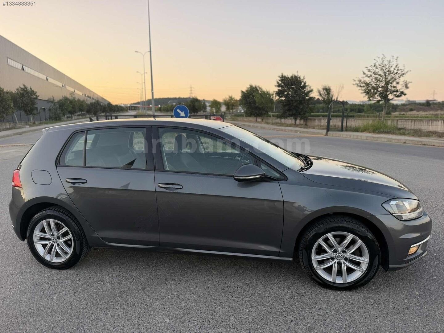 Galeriden Volkswagen Golf 1.0 TSi Comfortline 2019 Model Sakarya 74.000 km Gri 6