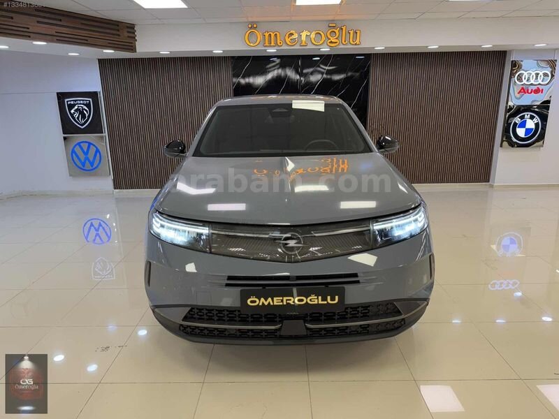 2025 MODEL OPEL GRANDLAND HATASIZ TRAMERSİZ BOYASIZ