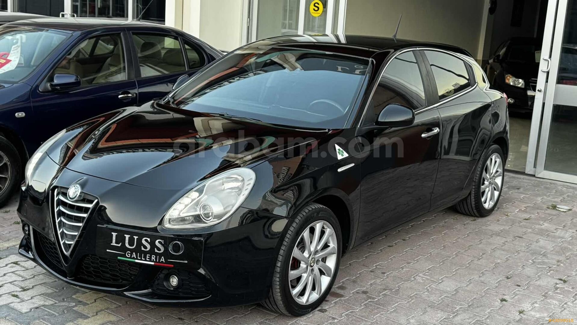 Galeriden Alfa Romeo Giulietta 1.4 TB MultiAir Distinctive 2012 Model Konya 240.000 km Siyah 3