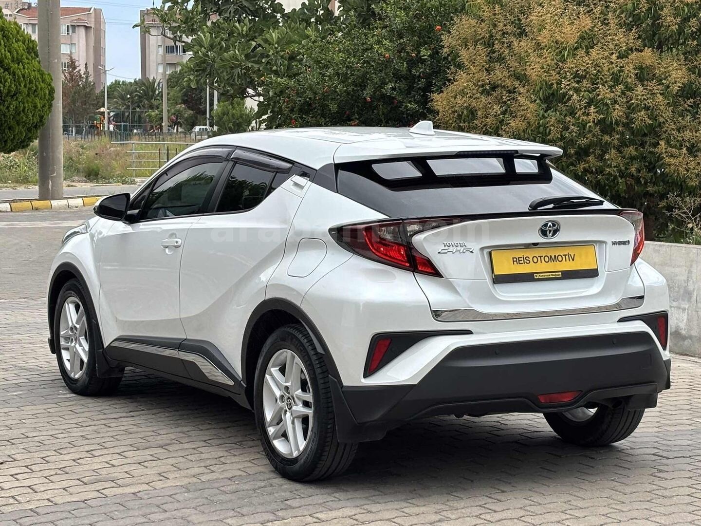 REİS OTOMOTİVDEN TOYOTA C-HR 57.000KM HATASIZ 3
