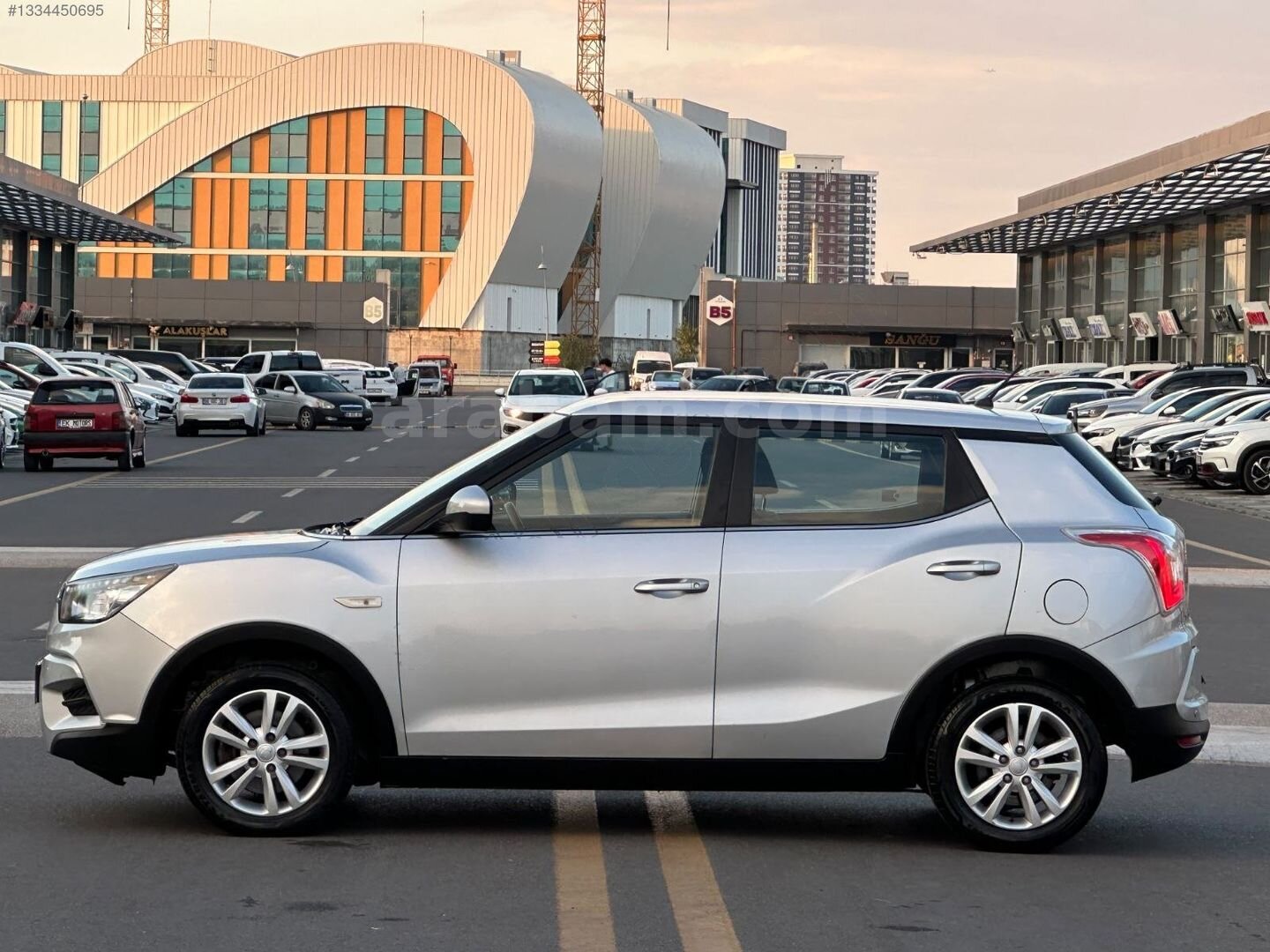 Galeriden KGM SsangYong Tivoli 1.6 G Modes 2015 Model Ankara 83.000 km Gri 6