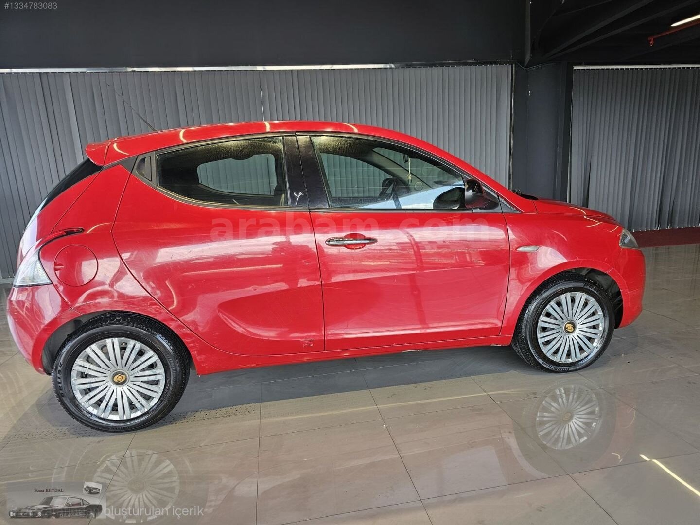 Galeriden Lancia Ypsilon 1.3 Mjet 2013 Model İstanbul 200.000 km Kırmızı 2