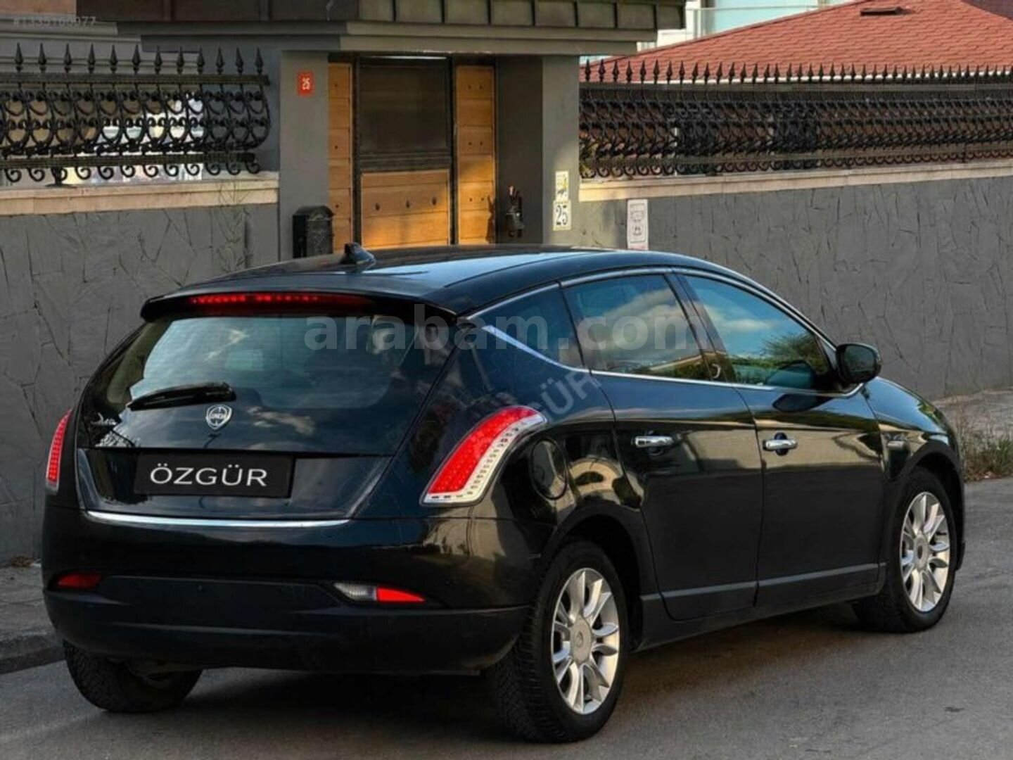 Galeriden Lancia Delta 1.6 MJet 2013 Model İstanbul 258.000 km Siyah 4