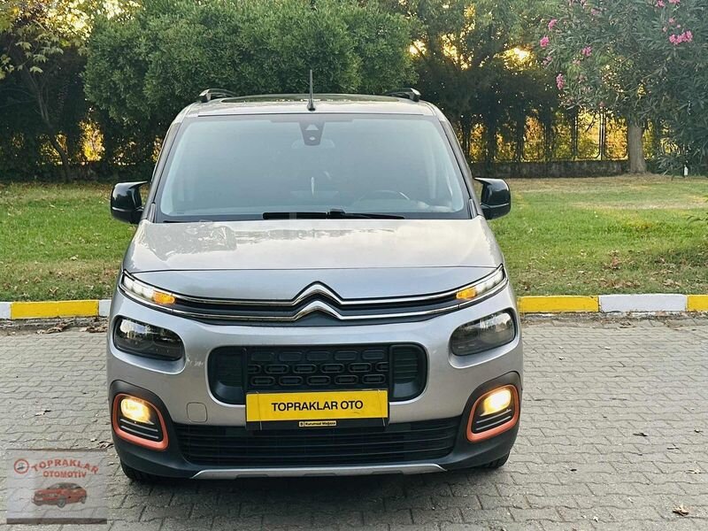 TOPRAKLAR OTOMOTİV 2021 BERLİNGO XTR CAM TVN HATASIZ 85KM TAKASL