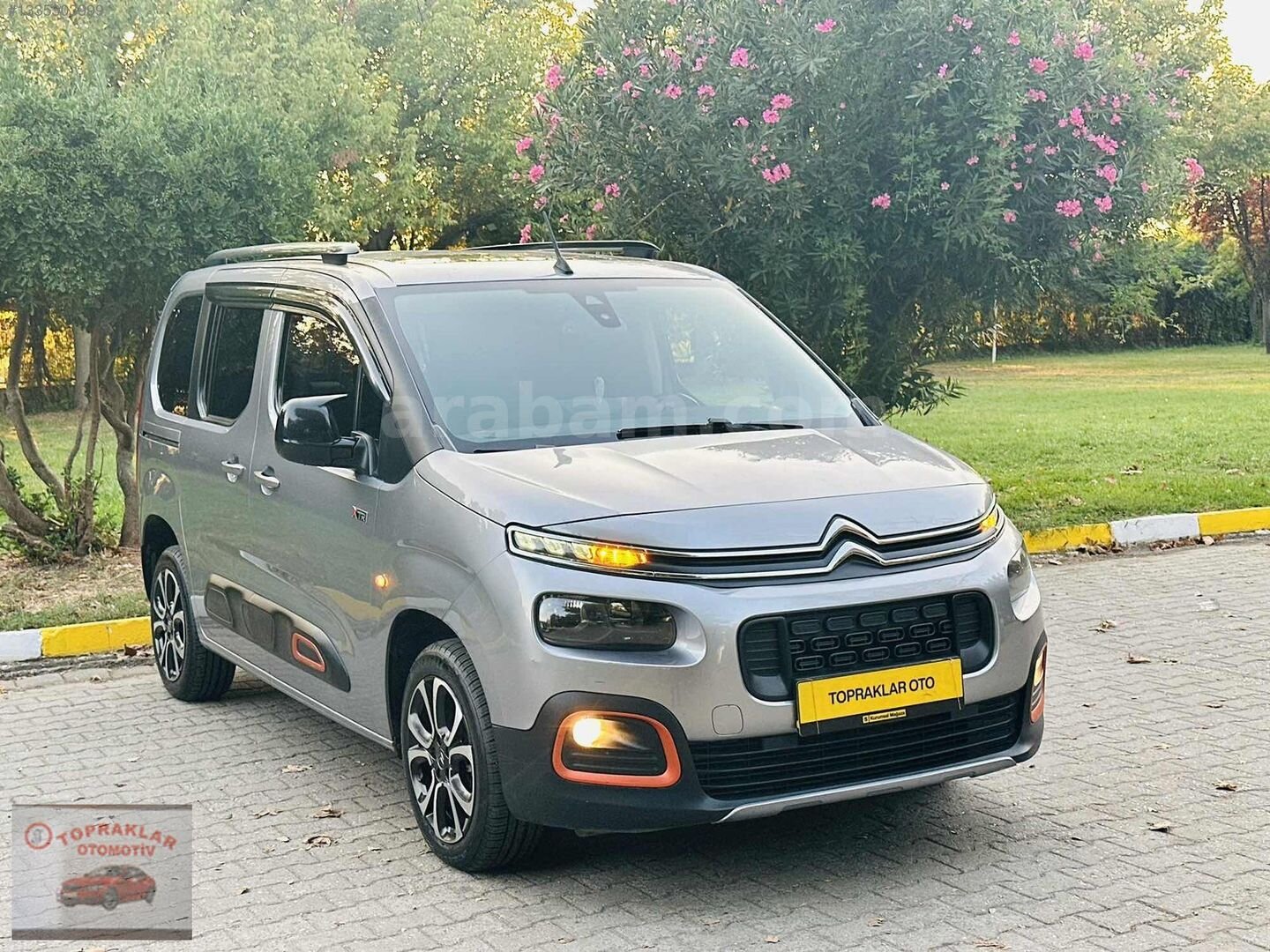 TOPRAKLAR OTOMOTİV 2021 BERLİNGO XTR CAM TVN HATASIZ 85KM TAKASL 3