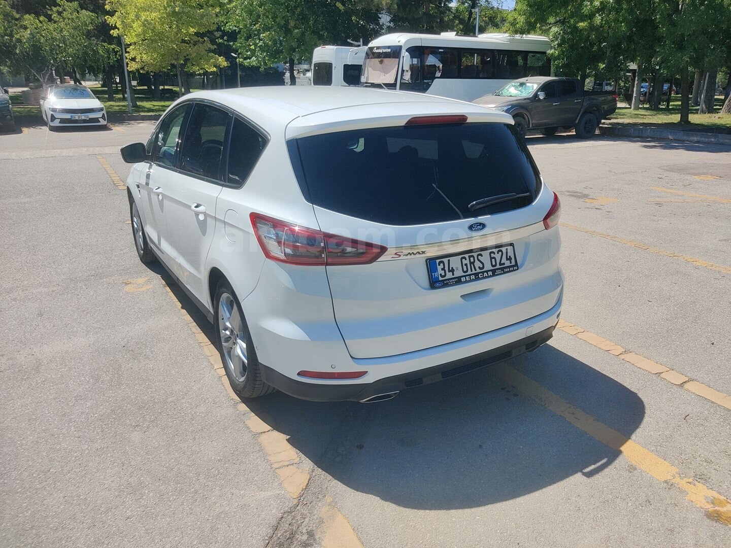 Sahibinden Ford S-Max 2.0 TDCi Titanium 2016 Model Ankara 236.000 km Beyaz 3