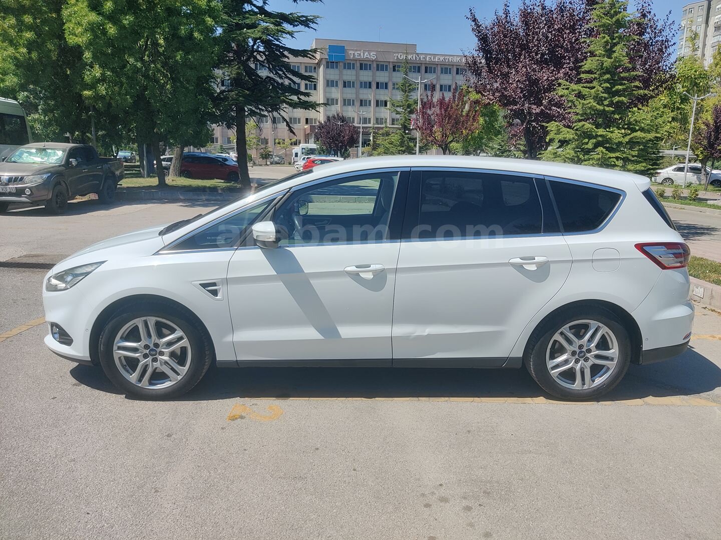Sahibinden Ford S-Max 2.0 TDCi Titanium 2016 Model Ankara 236.000 km Beyaz 4