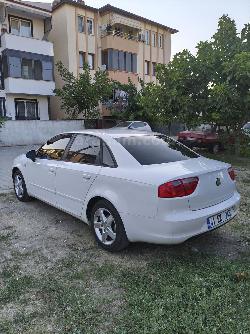 Sahibinden Seat Exeo 1.6 Reference 2010 Model Sakarya 200.000 km Beyaz 2
