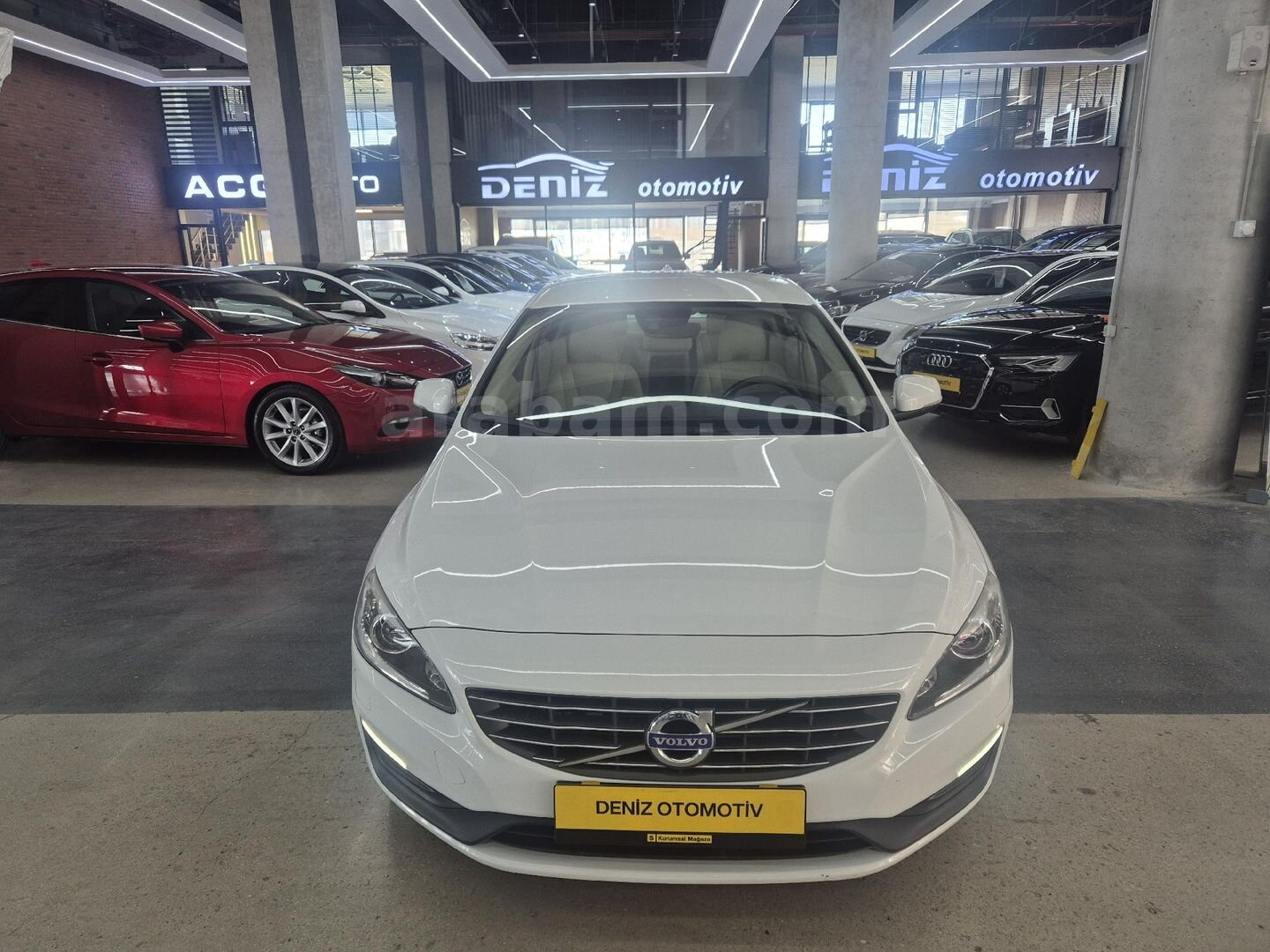 Galeriden Volvo S60 1.5 T3 Premium 2017 Model Ankara 112.000 km Beyaz 1