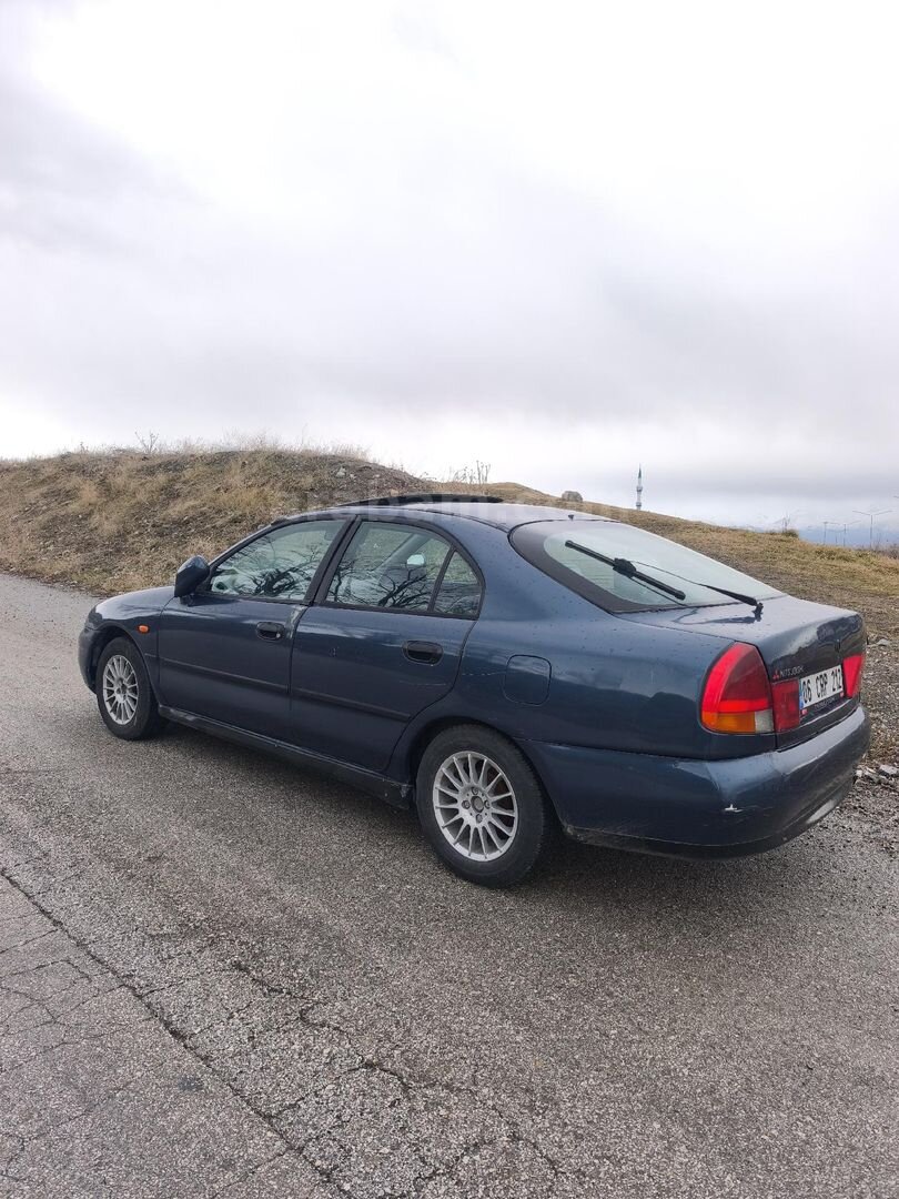 Sahibinden Mitsubishi Carisma 1.6 Avance 1999 Model 7