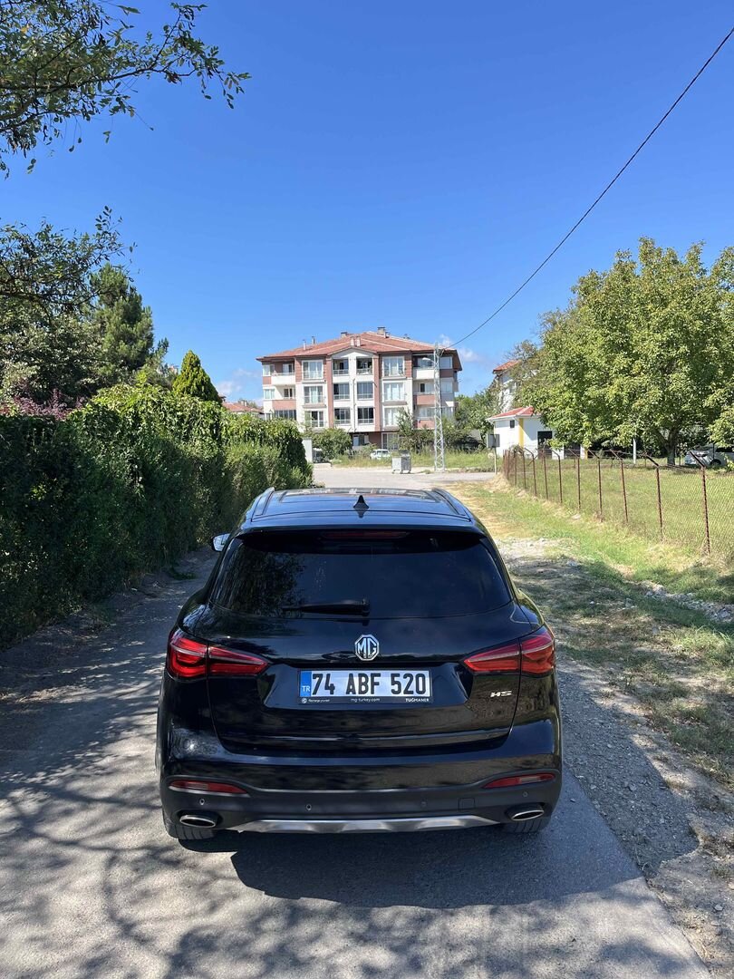Sahibinden MG HS 1.5 T-GDI Luxury 2023 Model 3