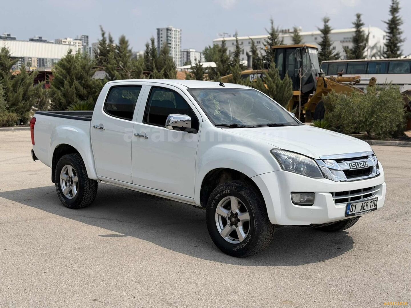 ÖZ PAMUK'DAN FATURALI 163 HP ISUZU D-MAX 4x4 LİMİTED 2