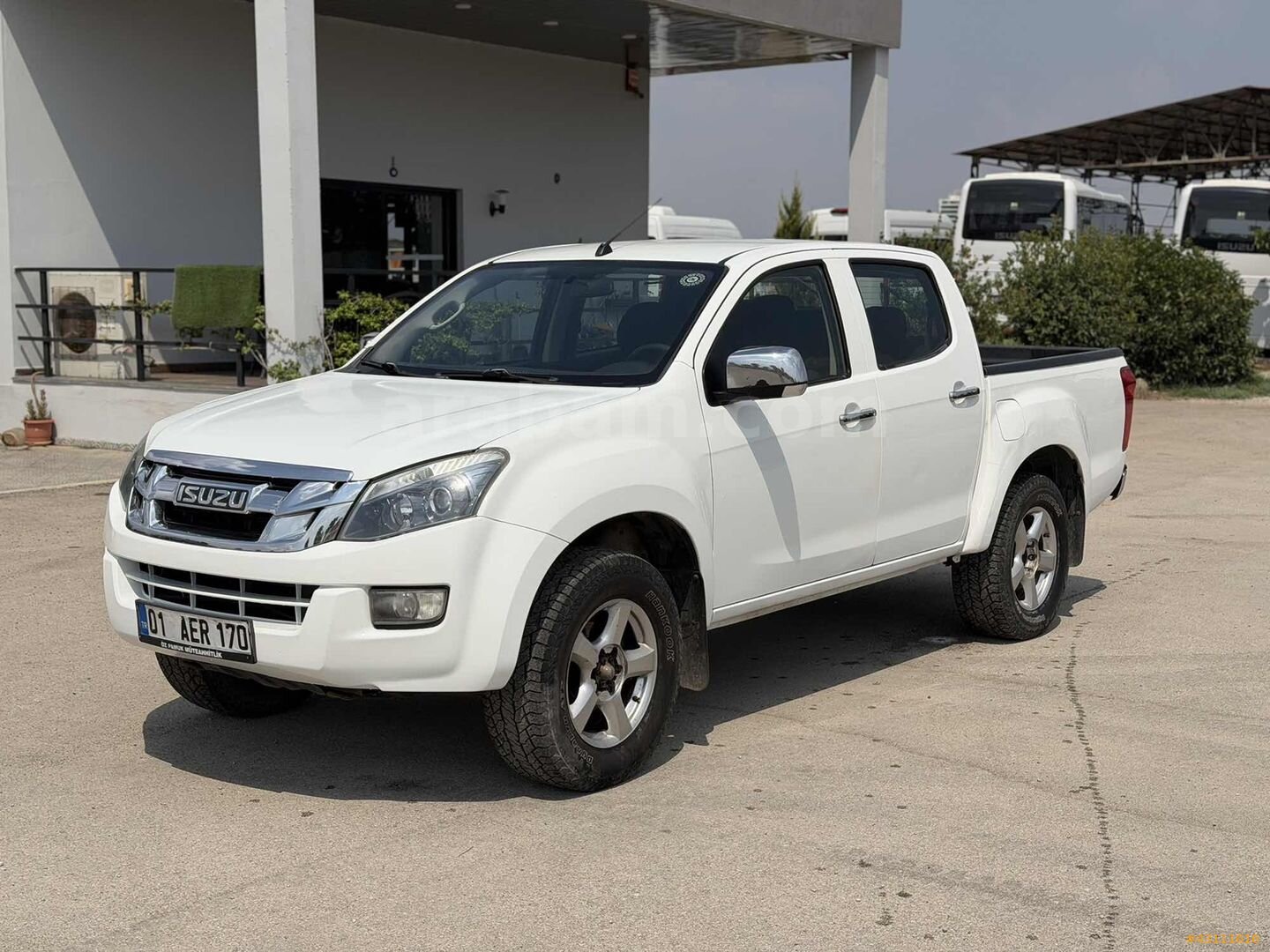 ÖZ PAMUK'DAN FATURALI 163 HP ISUZU D-MAX 4x4 LİMİTED 1