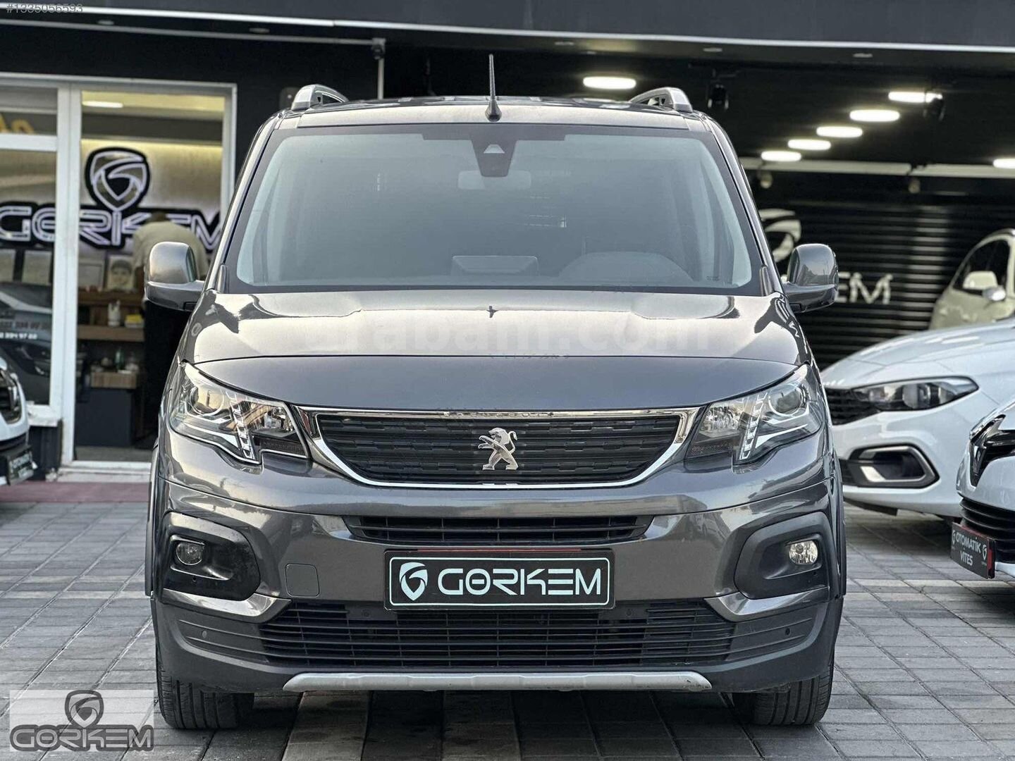 Galeriden Peugeot Rifter 1.5 BlueHDI Allure 2019 Model Kütahya 99.000 km Füme 7