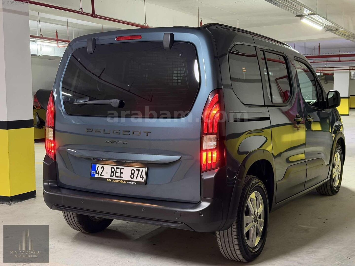 Galeriden Peugeot Rifter 1.5 BlueHDI Allure 2025 Model İstanbul 21.500 km Mavi 4