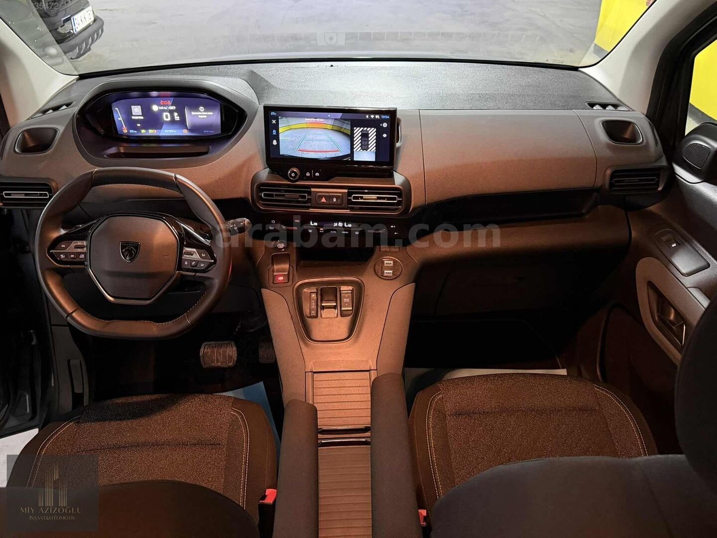 Galeriden Peugeot Rifter 1.5 BlueHDI Allure 2025 Model İstanbul 21.500 km Mavi 7