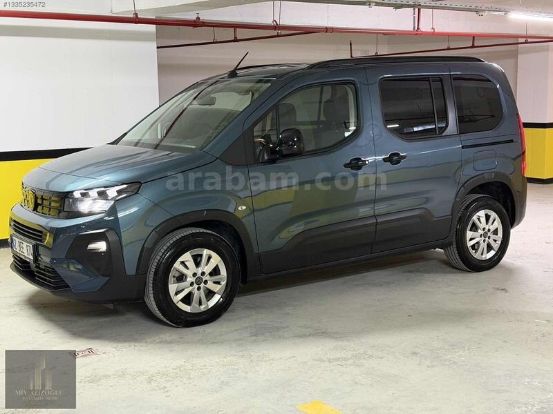 Galeriden Peugeot Rifter 1.5 BlueHDI Allure 2025 Model İstanbul 21.500 km Mavi