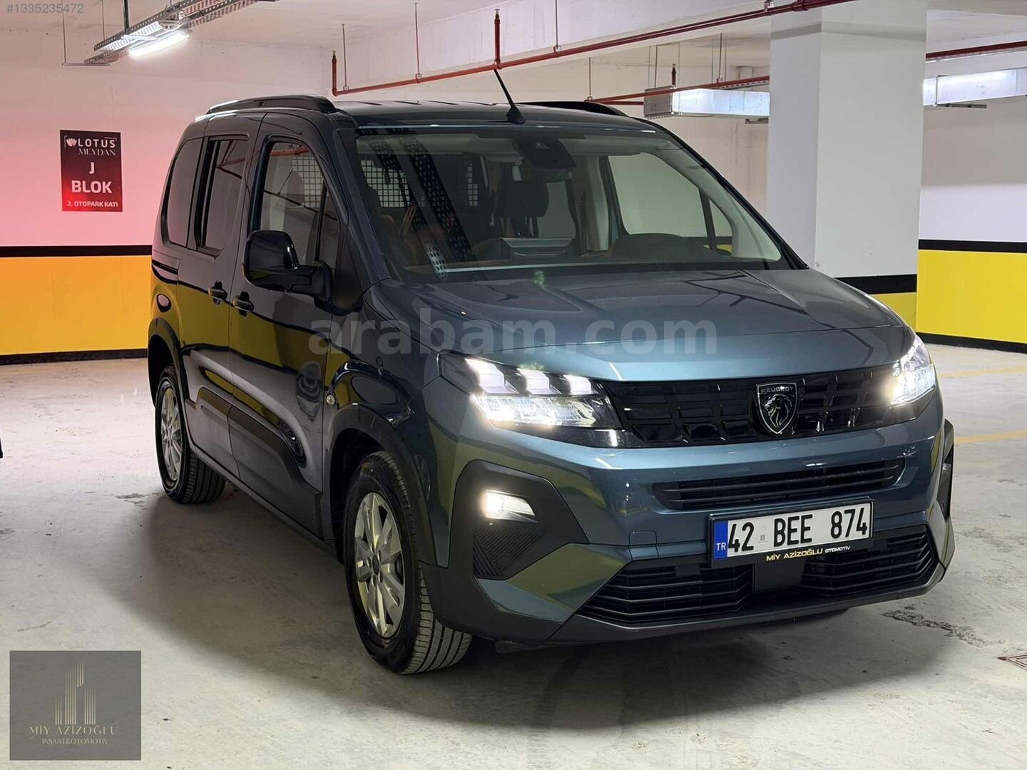 Galeriden Peugeot Rifter 1.5 BlueHDI Allure 2025 Model İstanbul 21.500 km Mavi 3