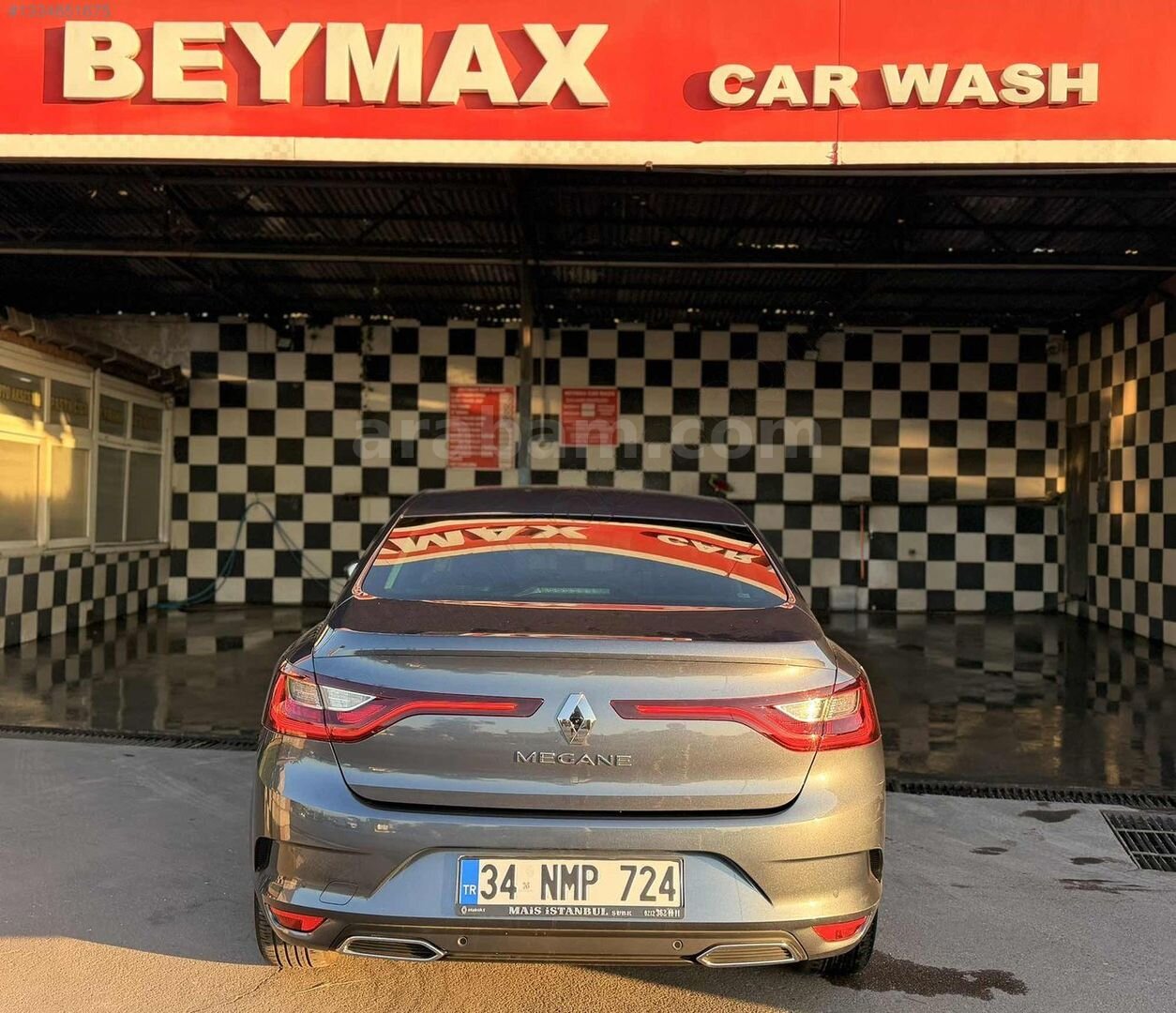 Galeriden Renault Megane 1.3 TCe Icon 2025 Model İstanbul 15.100 km Füme 5