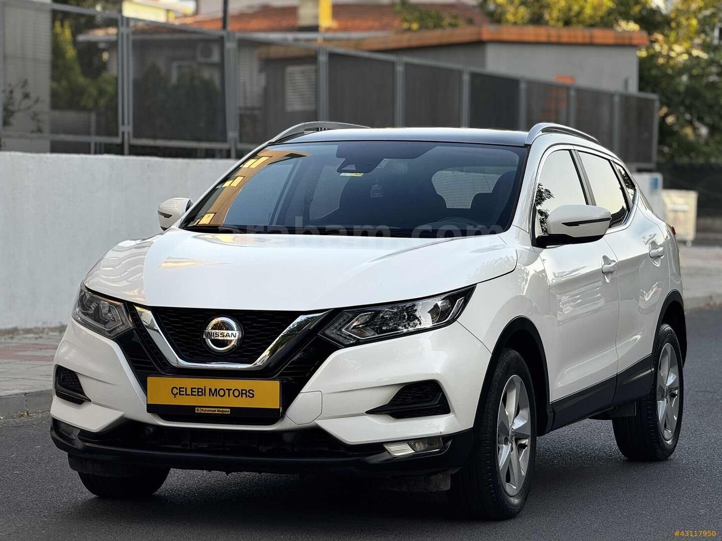 ÇELEBİ MOTORS'DAN 2020 NİSSAN QASHQAİ SKY PACK CAM TAVANLI