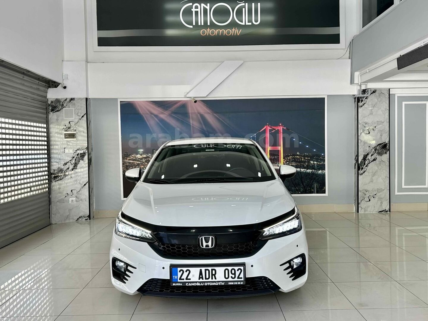 Galeriden Honda City 1.5 i-VTEC Executive 2024 Model Bursa 64.000 km Beyaz 3