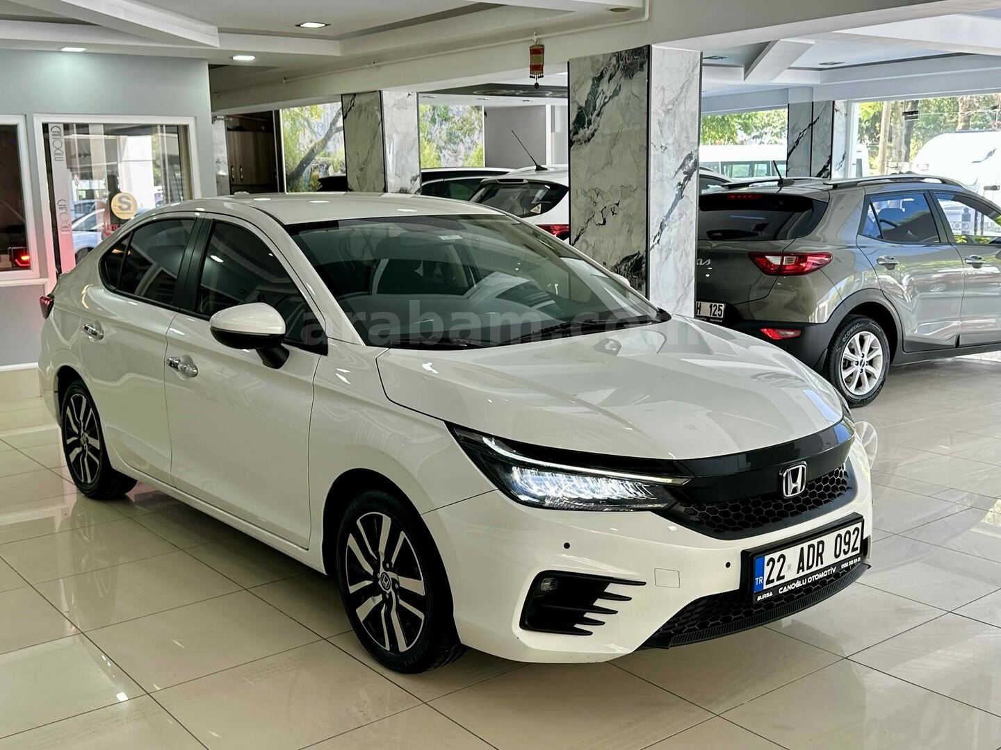 Galeriden Honda City 1.5 i-VTEC Executive 2024 Model Bursa 64.000 km Beyaz 6