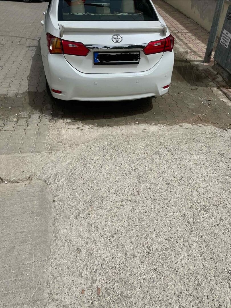 Sahibinden Toyota Corolla 1.4 D-4D Premium 2014 Model Mersin 235.000 km Diğer 3