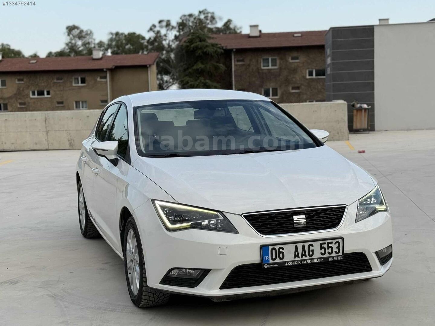 ""KUSURSUZ TEMİZLİKTE LED FARLI SEAT LEON"" 2